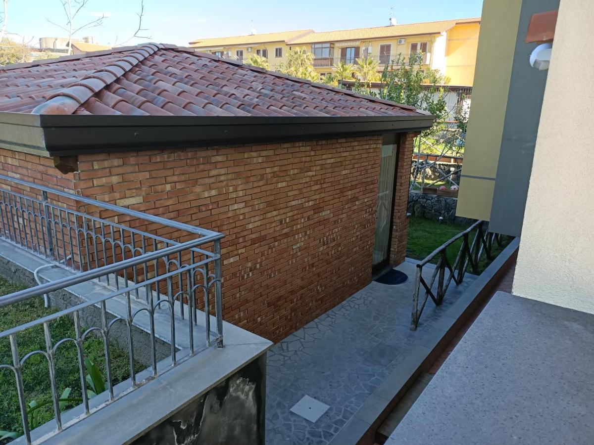 B&B Villa Salome' San Pietro Clarenza Екстериор снимка